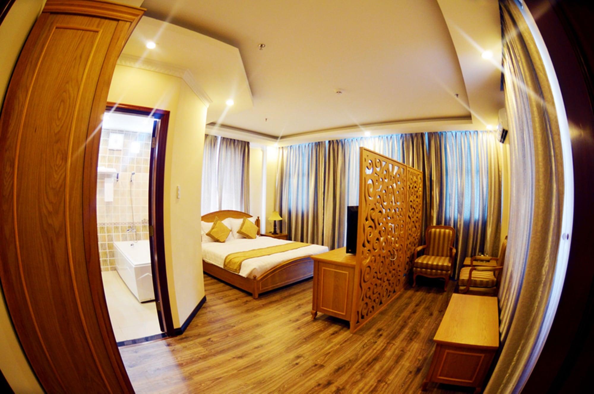 Madella Hotel Can Tho Exterior photo